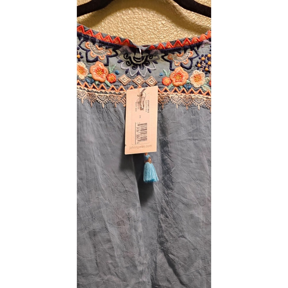 Johnny Was Blue Embroidered Silk Blend Tunic Blouse V-Neck Boho Top Size 3 NEW - Picture 7 of 7